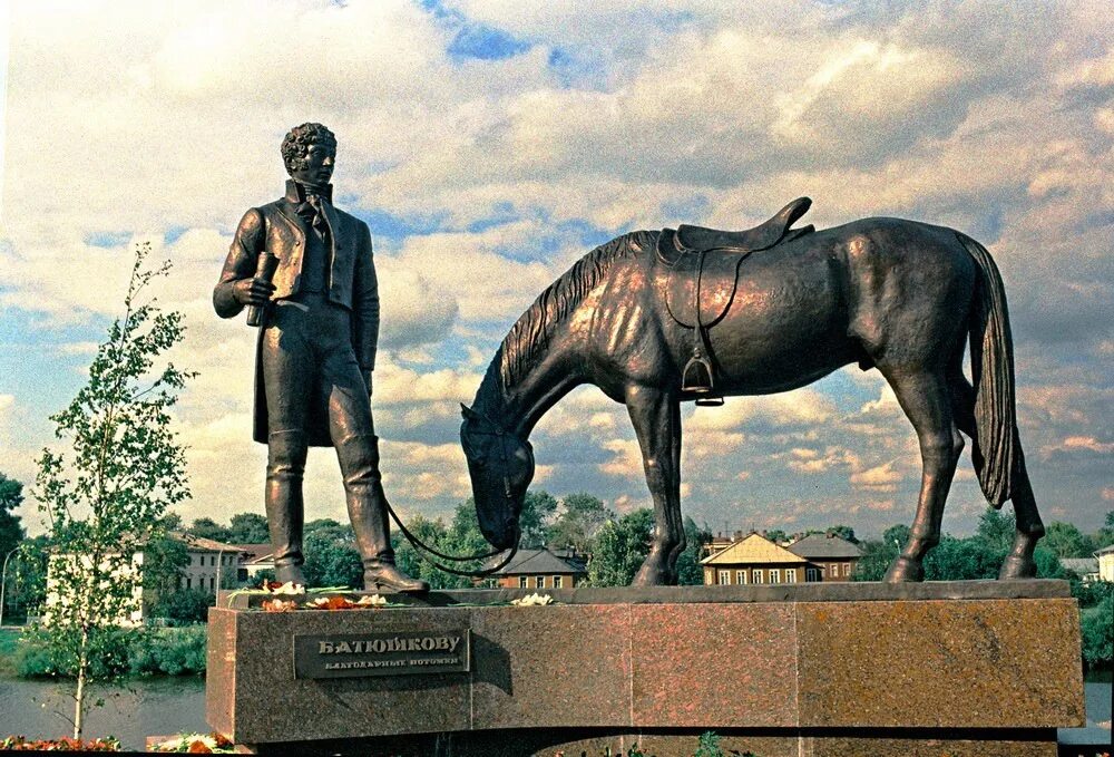 Какие памятники были созданы xi
