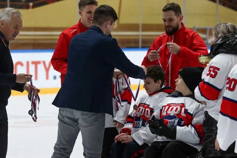 хоккей питер 2024