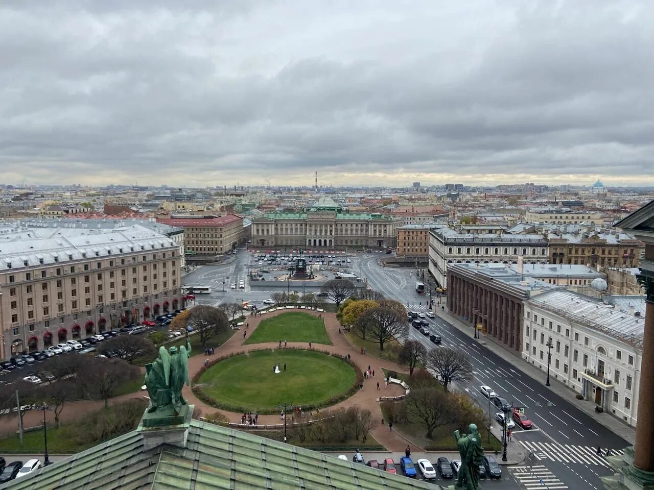 Какая сегодня санкт петербург. Власти Петербурга. Питер сейчас. Население Санкт-Петербурга. Экология Питера.