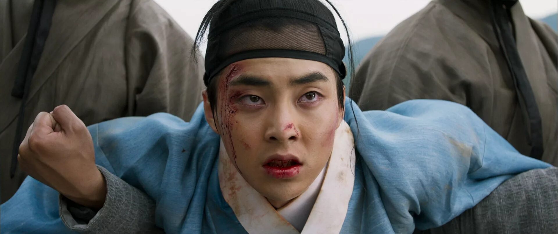 Фильм тиран ким сон даль. Дорама давай возьмемся за руки и будем смотреть на закат хан хе чжин. Ким сон даль дорама. Ю сын хо - маг. Ким сон-даль фильм.