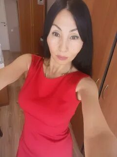 Kirish yonida porno kutib turardi