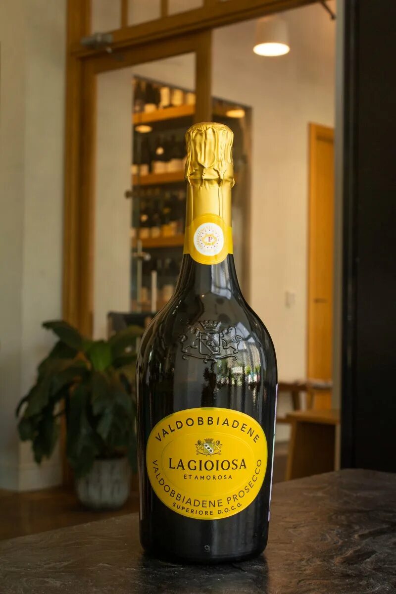 Gioiosa просекко. Шампанское la gioiosa prosecco. вино ла джойоза просекко. ruggeri prosecco superiore extra dry. шампанское valdobbiadene prosecco superiore.