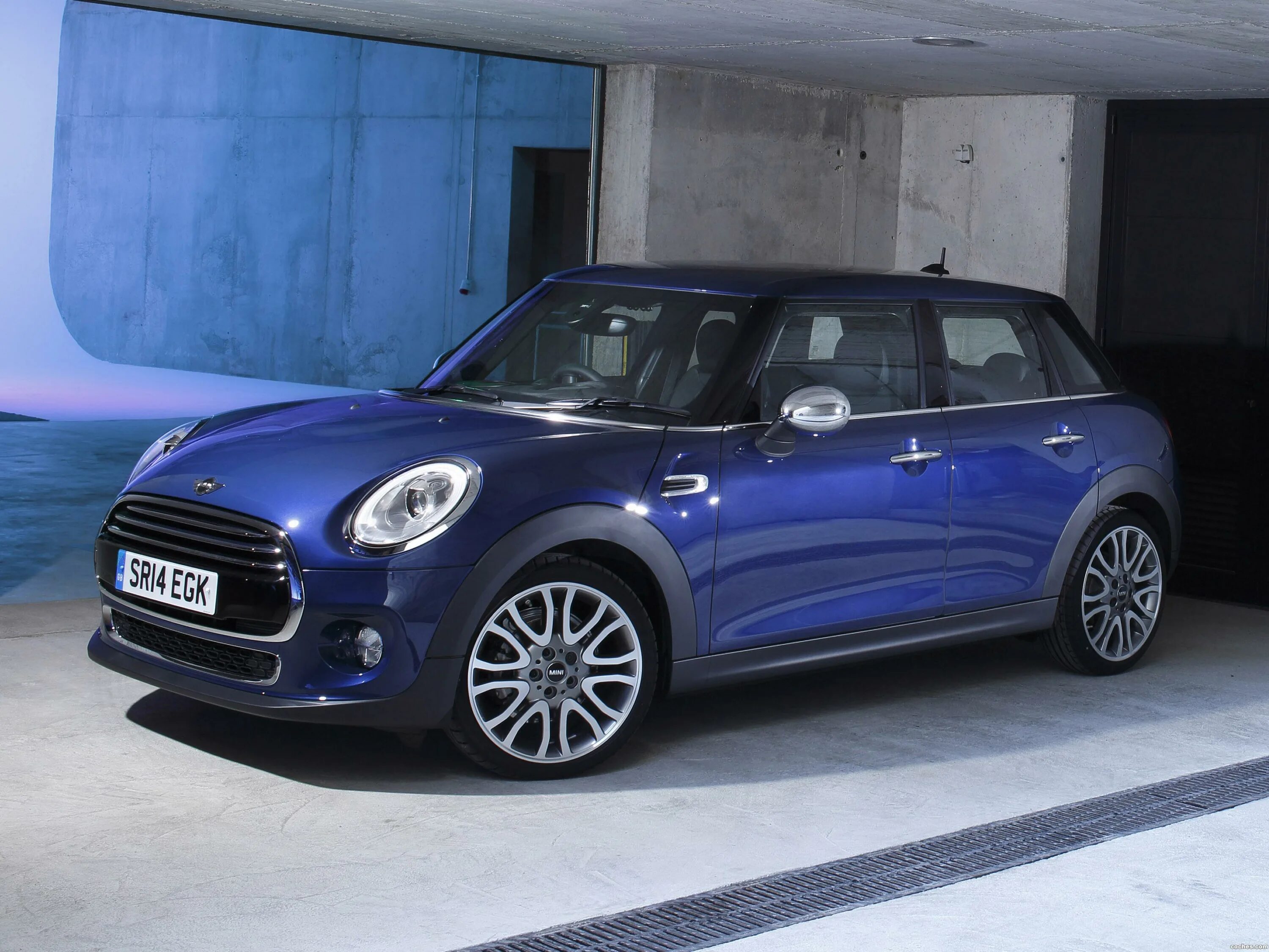 Mini cooper отзывы. Mini Cooper 5d. Мини Купер 3. Мини Купер 5. Mini Cooper Hatch 5d 2019.