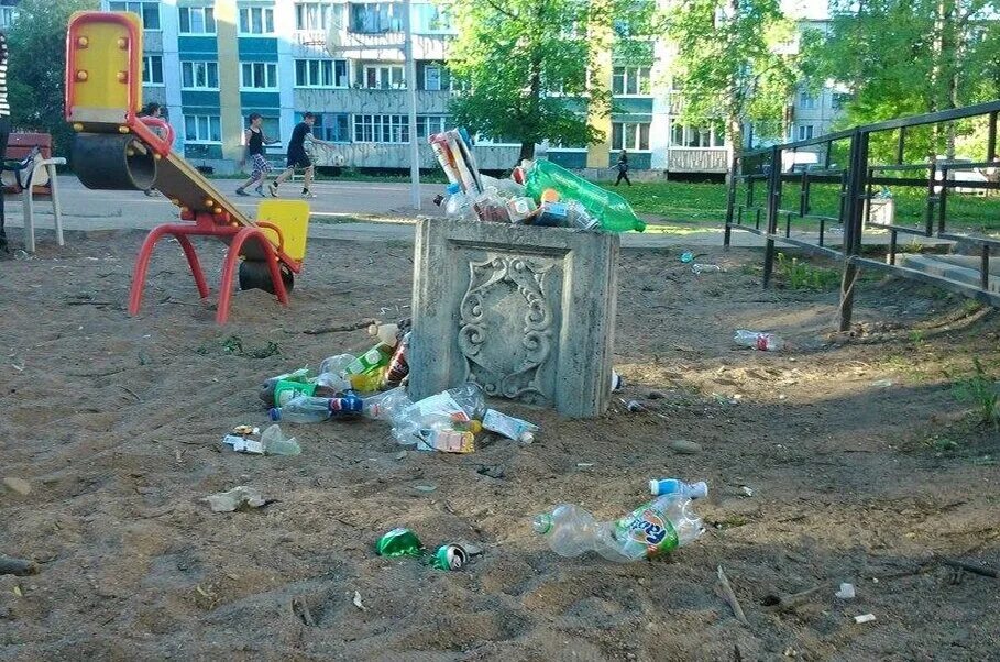 Со двора это где