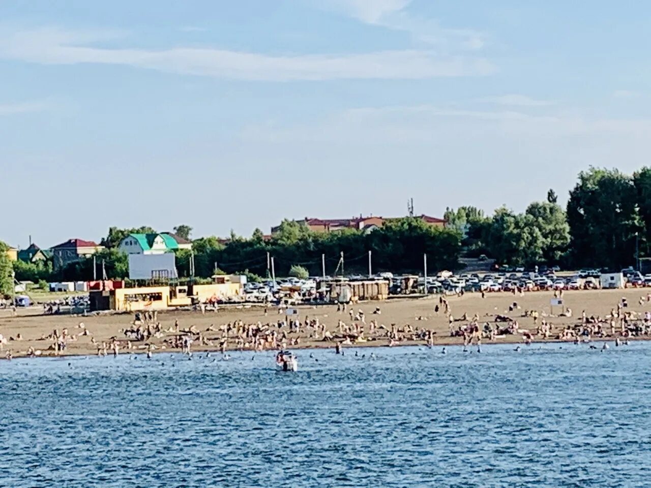 Пляж солнечный уфа сипайлово. Пляж солнечный уфа сипайлово. Пляж в жуково уфа. Река белая уфа пляж. Пляж в сипайлово уфа.