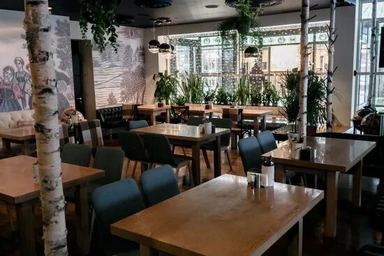 Ред сквеа бар кипр. Бульвар бистро. Аллея бистро. Бульвар бистро. Центрум ресторан.