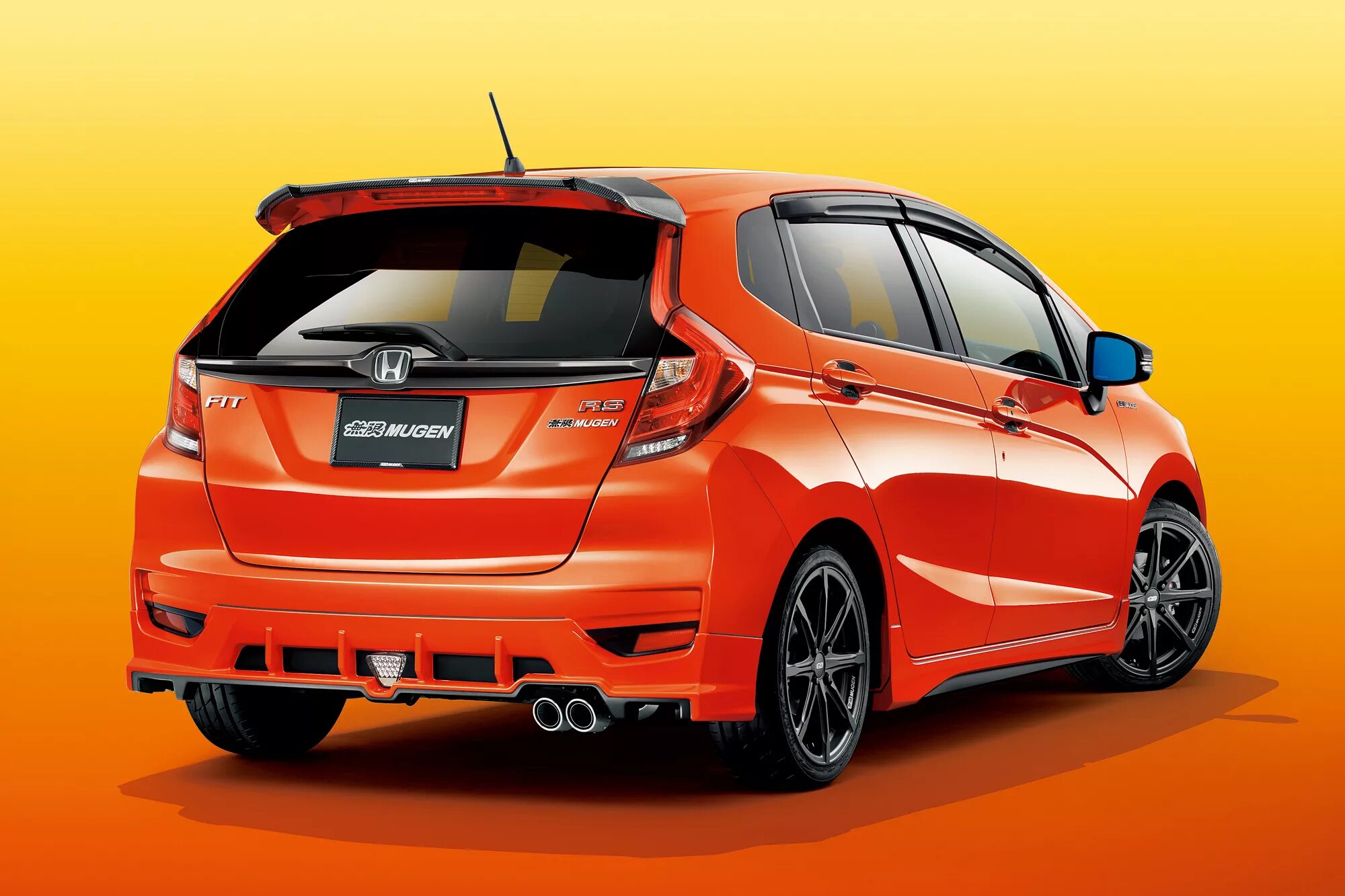 Каталог хонда фит. Honda Fit Mugen 2018. Honda Fit 2020 Mugen. Honda Fit RS Mugen 2020. Honda Fit 2 Mugen.