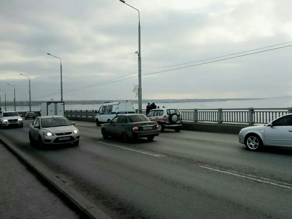 Мост самоубийц Саратов. Камера мост Саратов Энгельс. Саратов Энгельс камера. Камера мост энгельс