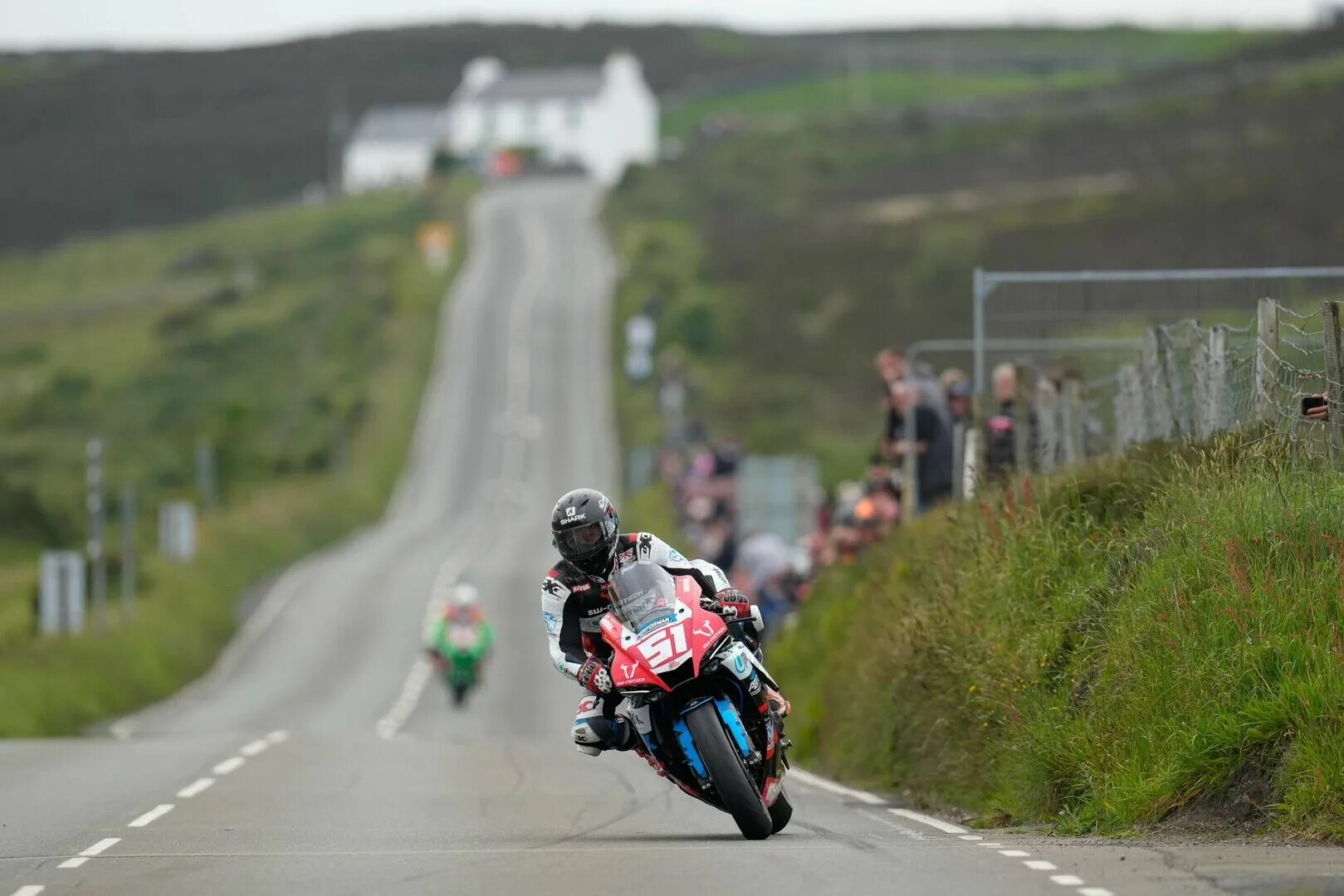 Дуглас (остров Мэн). Остров Мэн мотогонки. Isle of man Tourist Trophy трасса. Isle of man гонки. Island drive