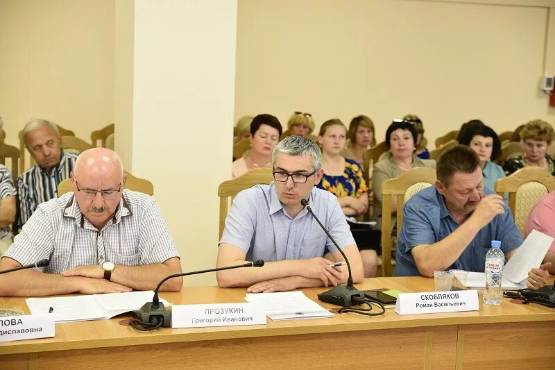 Орловский экономический форум. Зюганов и клычков на экономическом форуме в орле. Координатор форума свободной россии. Орловский форум. Людиново сотрудники центр телекома.