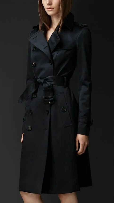 Тренч плащ черный burberry. Тренч burberry черный длинный. Черный тренч макси. Тренч burberry черный длинный. Женский плащ двубортный.