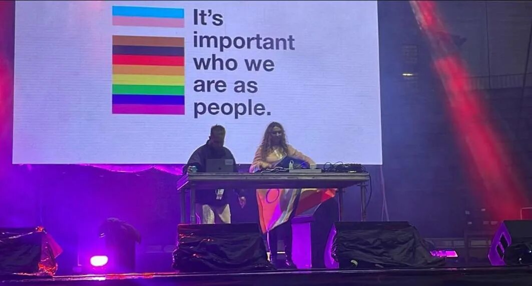 Концерты 17 сентября. Концерты на сентябрь 2025. концерт web. лгбт новости 2025. лгбт+.