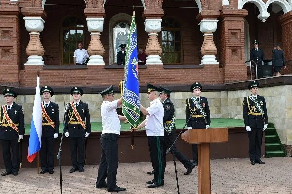 Сайт приставы ижевск. Управление Ижевск ФССП. Знамя ФССП. Ветераны ФССП по Удмуртии Шарафутдинов. Начальник ФССП Удмуртской Республики.