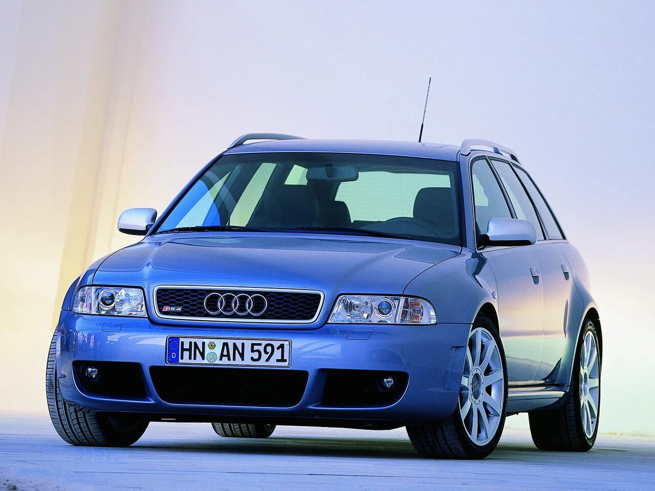 Ауди а4 б5 характеристики. Ауди а4 авант 2000. audi a4 b5 rs4. ауди rs4 avant b5. audi a4 b5 универсал.