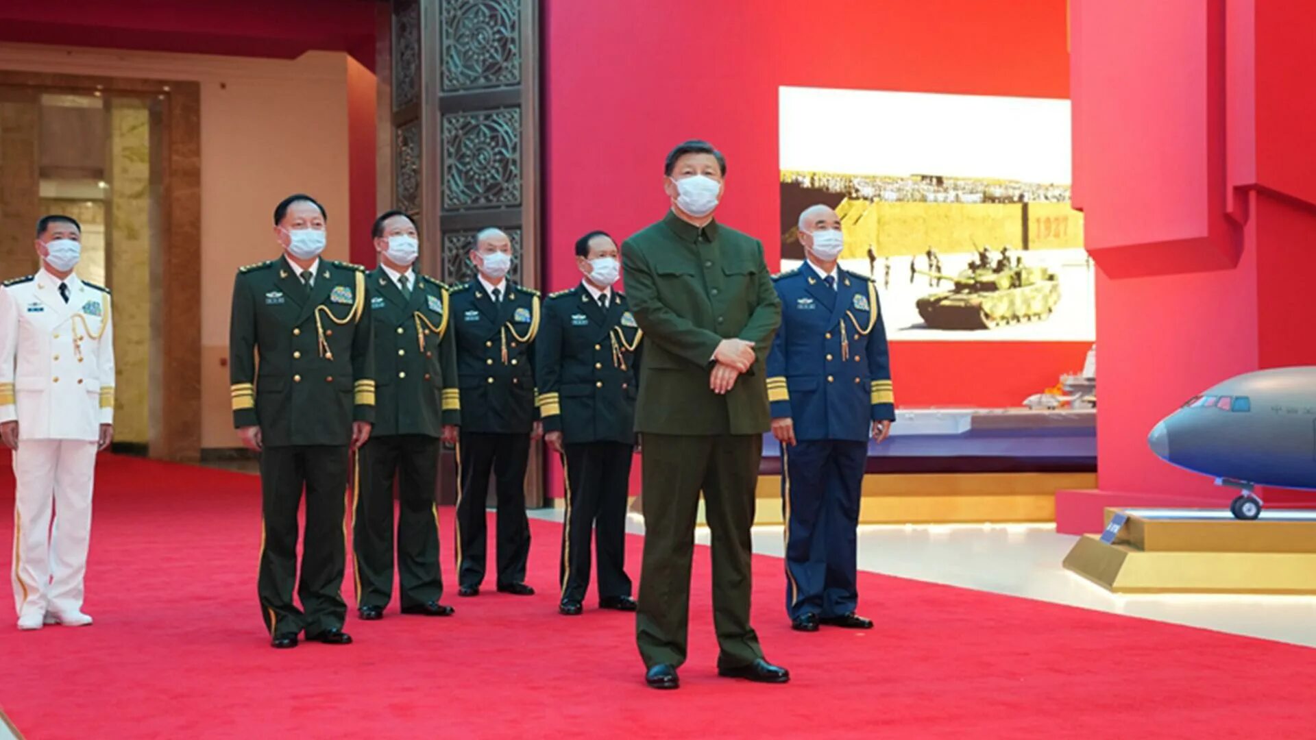 Xi jinping. Reuters си цзиньпин. Си цзиньпин в военной форме. Си цзиньпин в военной форме. Си цзиньпин и ноак.