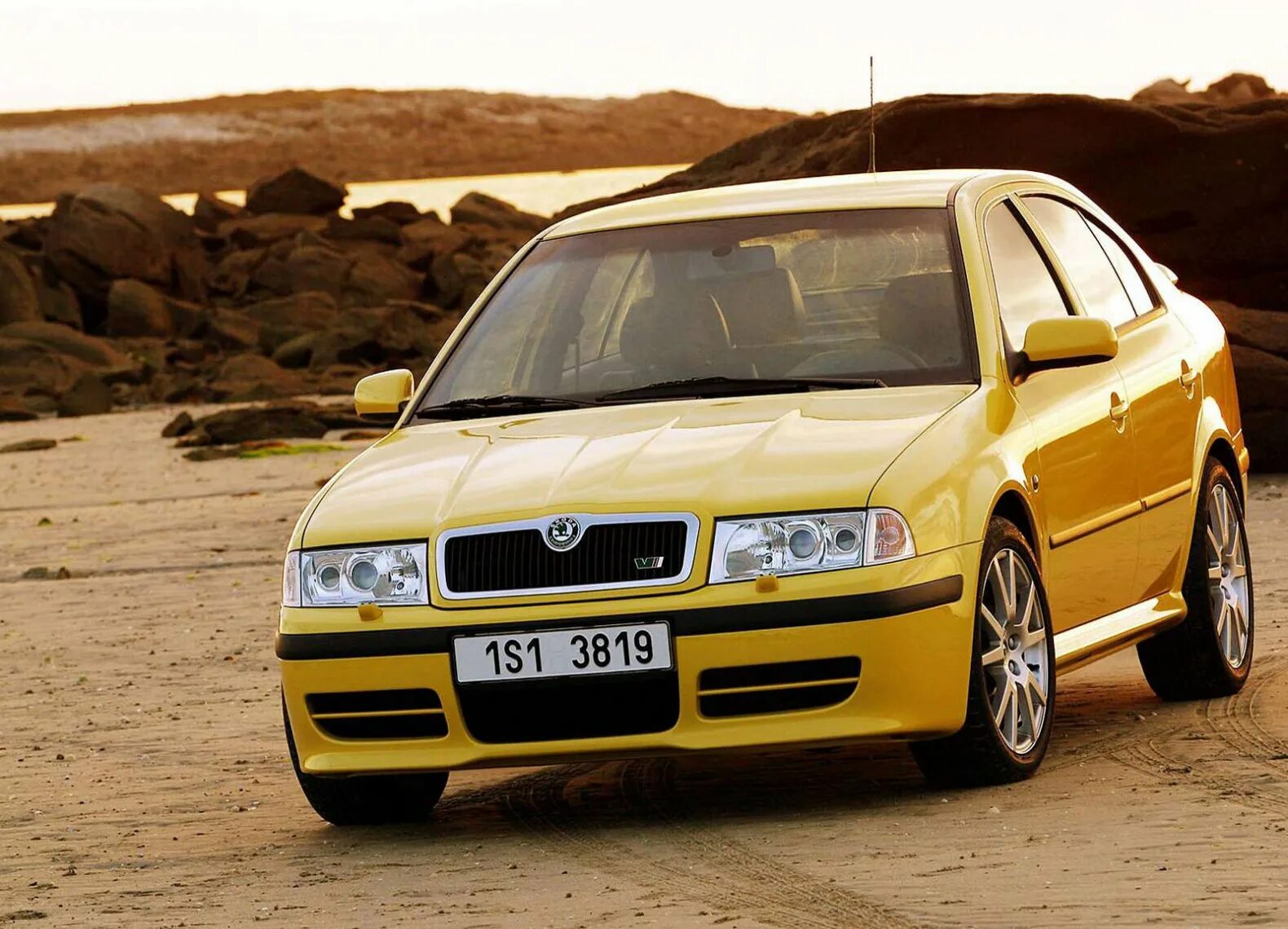 Шкода первого поколения. Škoda Octavia Tour RS. Škoda Octavia a4 Tour. Škoda Octavia RS a4. Skoda Octavia RS 2001.