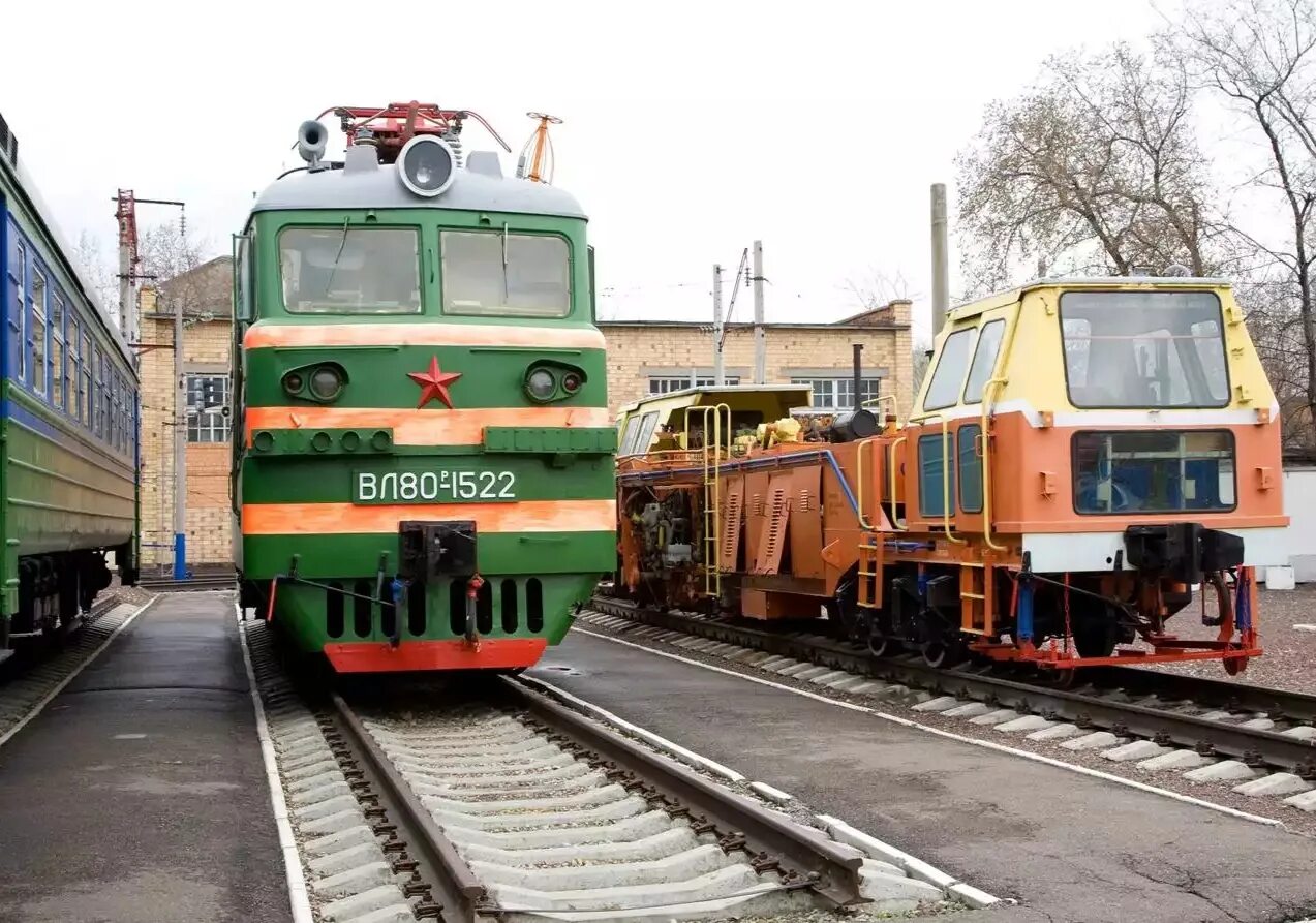 Электровоз вл80р. Вл80р-1522. Локомотив вл80р. Вл80р RAILGALLERY. Вл80с 1522.