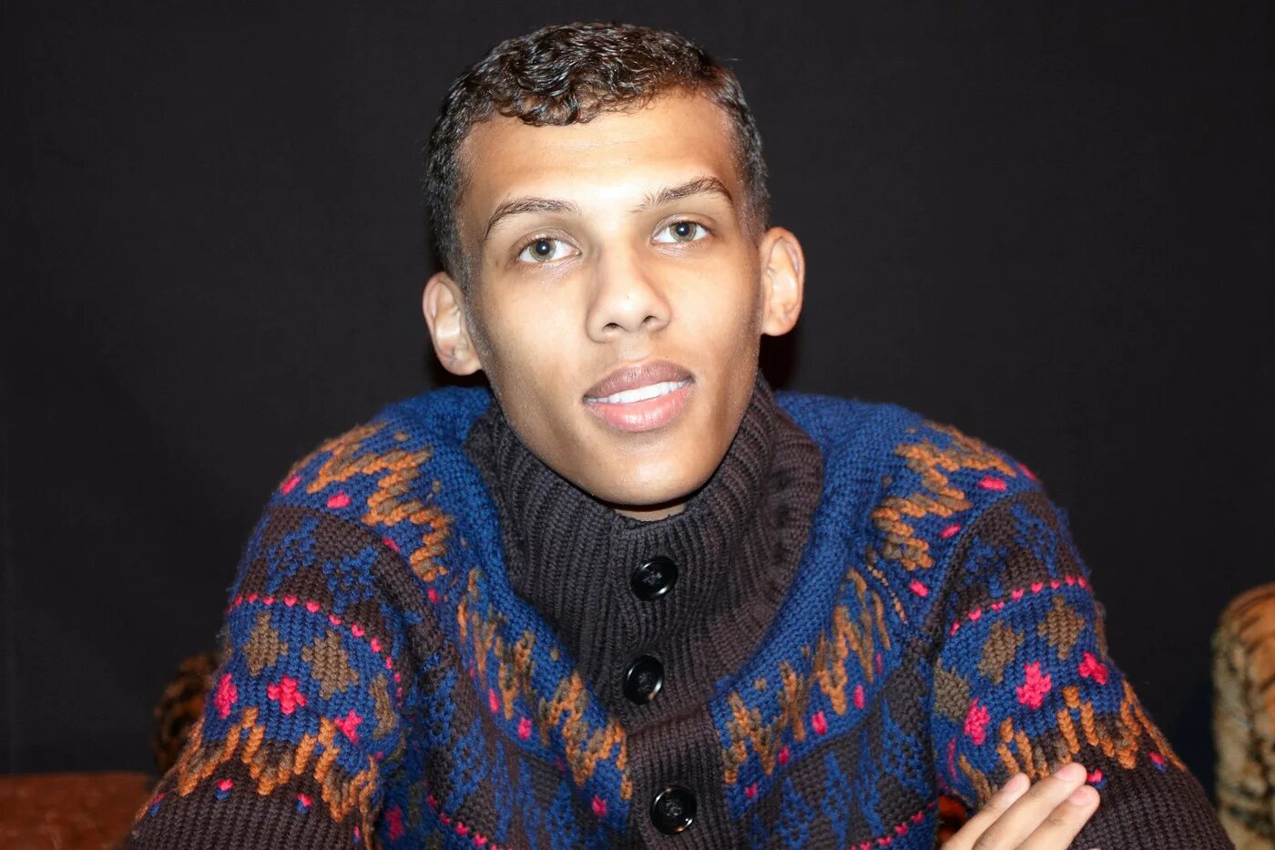 Француз певец стромае. Стромай папаутей. Stromae 2022. Стромае папа уте.