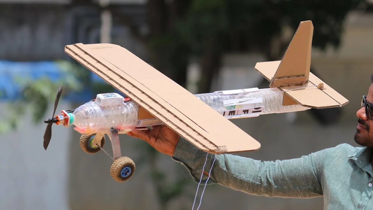 Made planes. Поделки из дерева самолет. Самолет из пластмассовой бутылки. Самолет из картона. Made planes.
