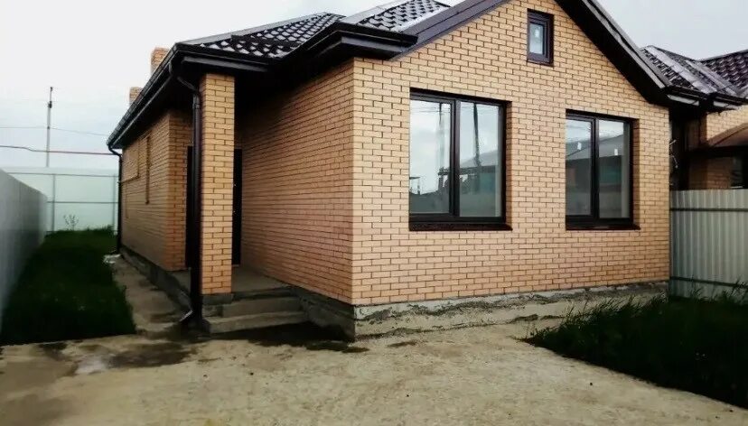 Дом в поселке 1 мая. Поселок краснодар ул 1 мая. поселок образцовый краснодарский. ооо дом краснодар. безбогинский дом краснодар.