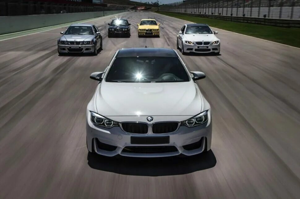 BMW m3 поколения. BMW m3 2 поколение. BMW m3 2014 пятое поколение. Third Generation BMW m3.