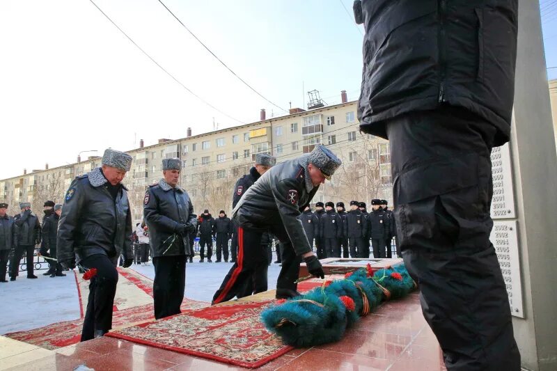 День памяти погибших при выполнении. День памяти погибших сотрудников ОВД. 8 Ноября день памяти сотрудников ОВД погибших. Фото с праздником МВД. День памяти погибших сотрудников органов внутренних дел.