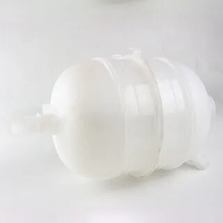 Расширительный бачок с крышкой
