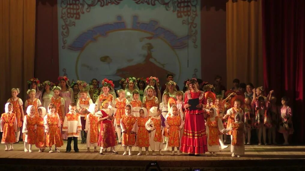 Дк родник купить билет. ДК Родник Залари. Дом культуры Родник Залари. ДК Родник Железнодорожный. Дома культуры Родники.