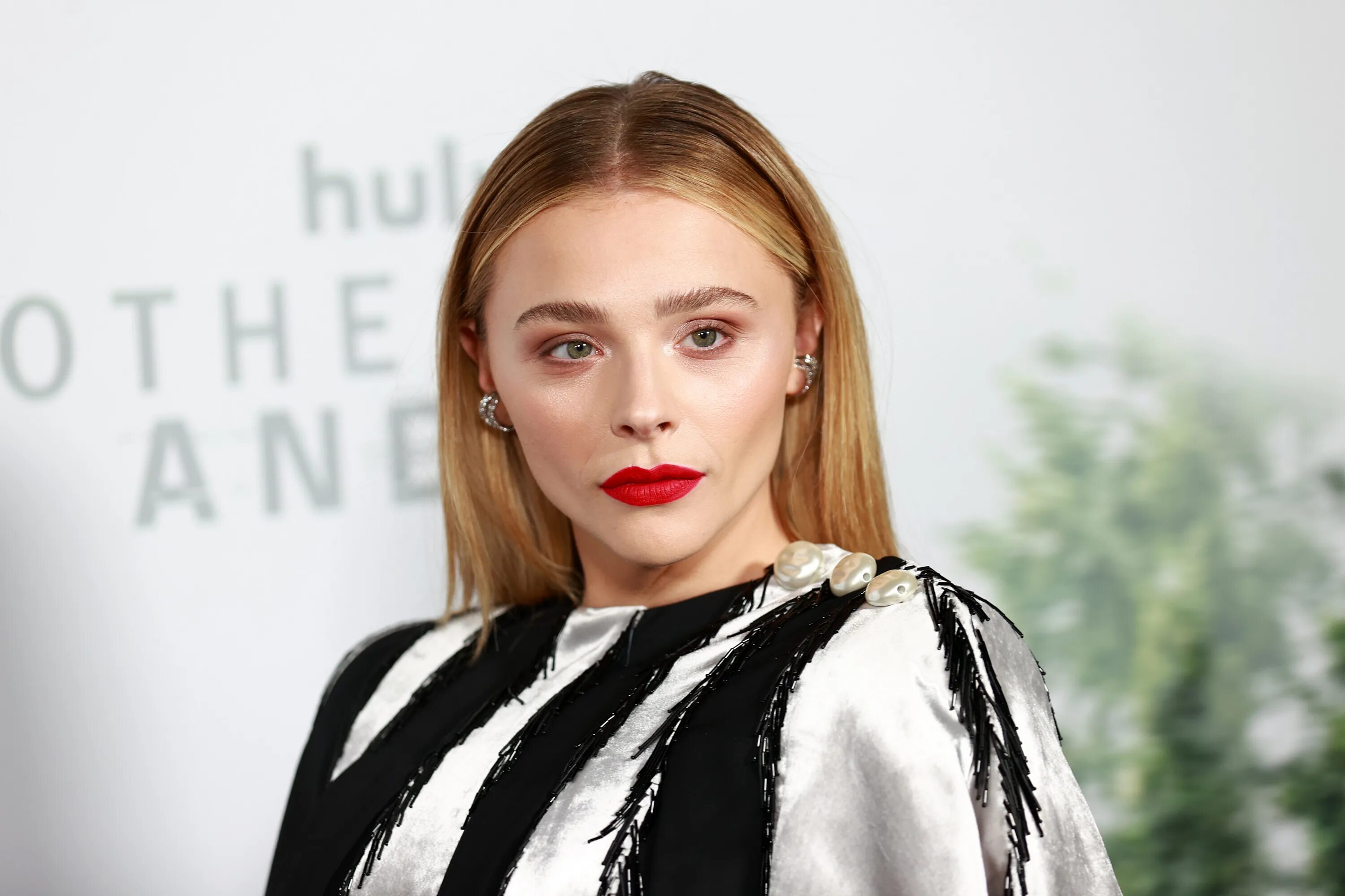 Chloe cherry 2022. Chloe surrial. Chloe surrial. Chloe chuu 2020. Chloe surrial.