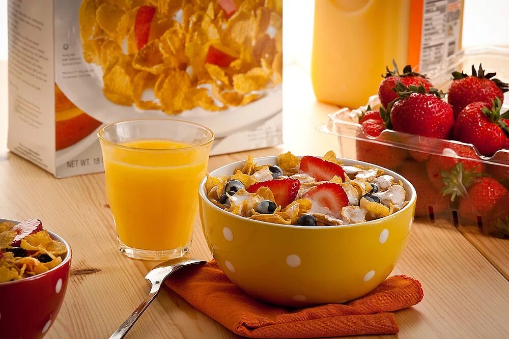 оранжевый завтрак. апельсиновый завтрак. апельсиновое утро. витаминный завтрак. апельсиновый сок.