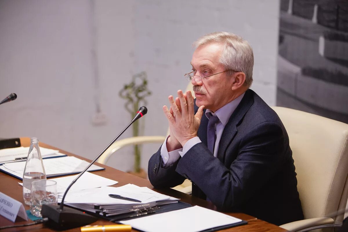 Где сейчас савченко губернатор белгородской. Савченко белгород. савченко белгород губернатор.