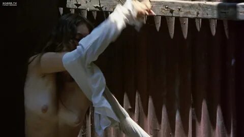 Slideshow jenny agutter topless.