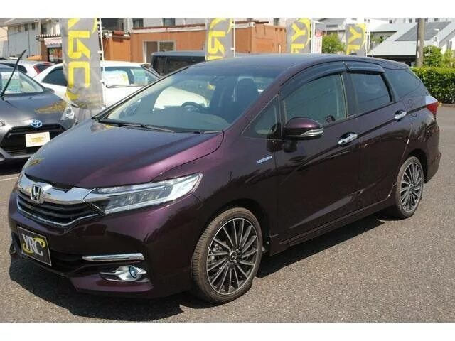 Гибрид с 11. Honda Shuttle. Honda Shuttle автомат. Honda Shuttle 2016 литьё. Honda Shuttle 2015 бордовый.