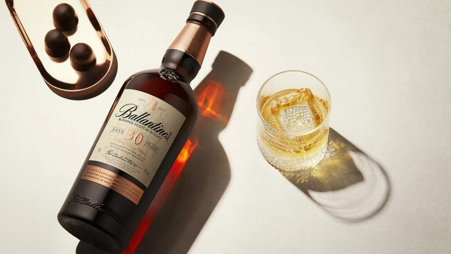 Виски Ballantine’s 30 years old. Баллантайнс Бурбон. Односолодовый виски Баллантайнс. Алкоголь Баллантайнс. Песни сегодня я пью виски