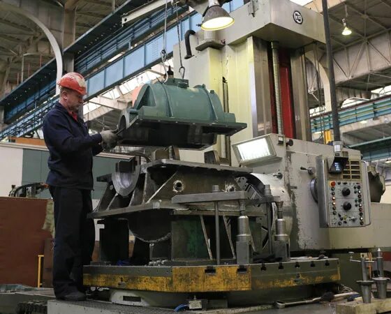 промышленные предприятия. оборонный завод.