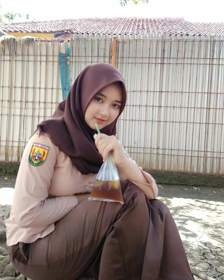 Video orang indonesia. Jilbab Digrepe. Хиджаб мобиль. Jilbab Bugil 2020. Jilbab PNS Jabar.