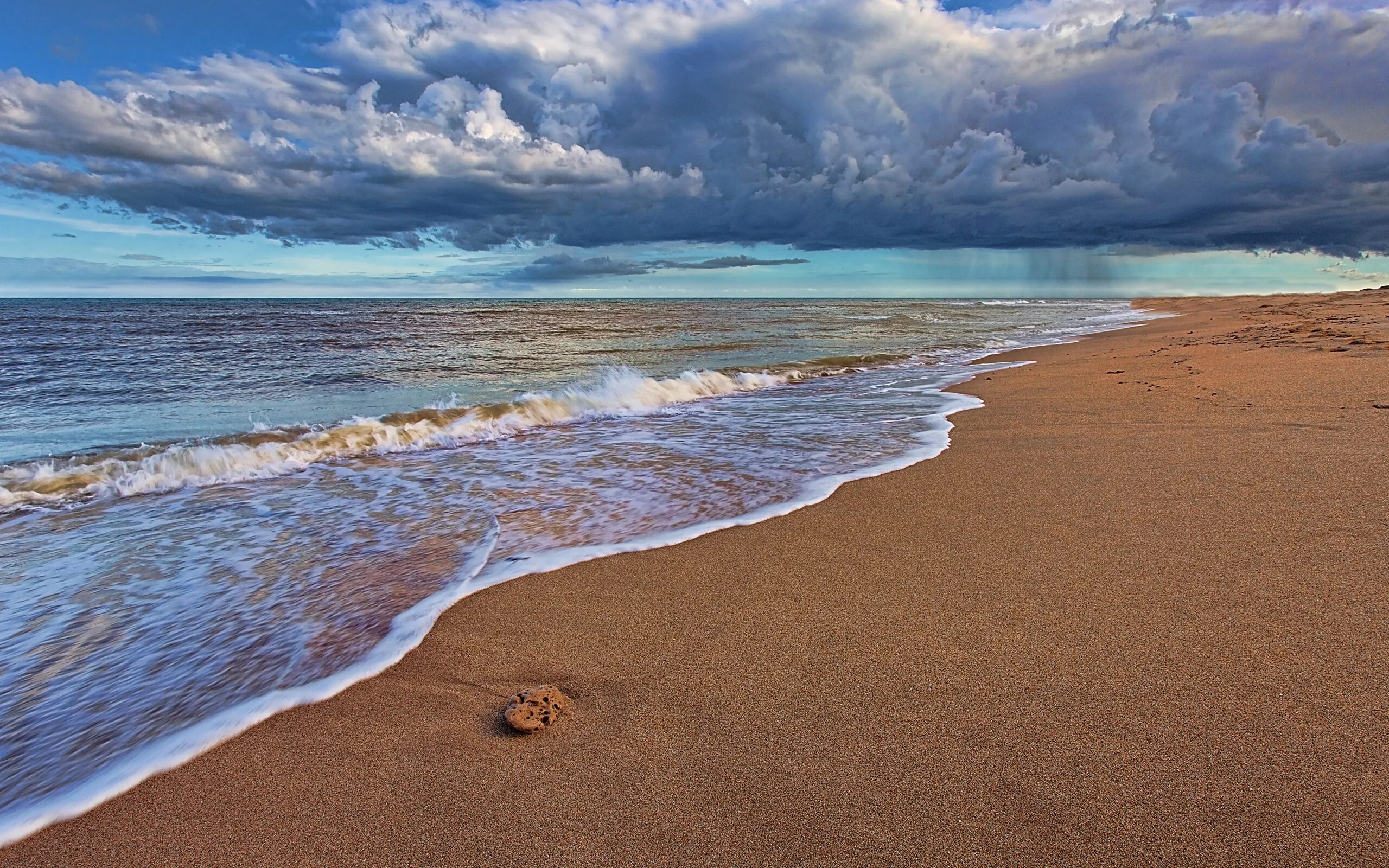 Сэнд Бич. Берег моря. Море пляж. Море песок. Вижу берег с полоской