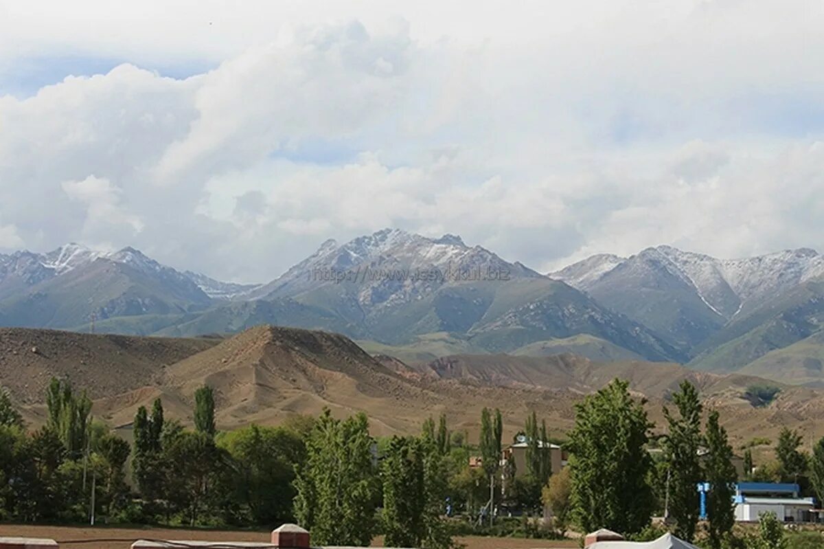 Мазар сафед булан. Булан соготту. Мечеть сафед булан. Село сафед булан. Село сафед булан.