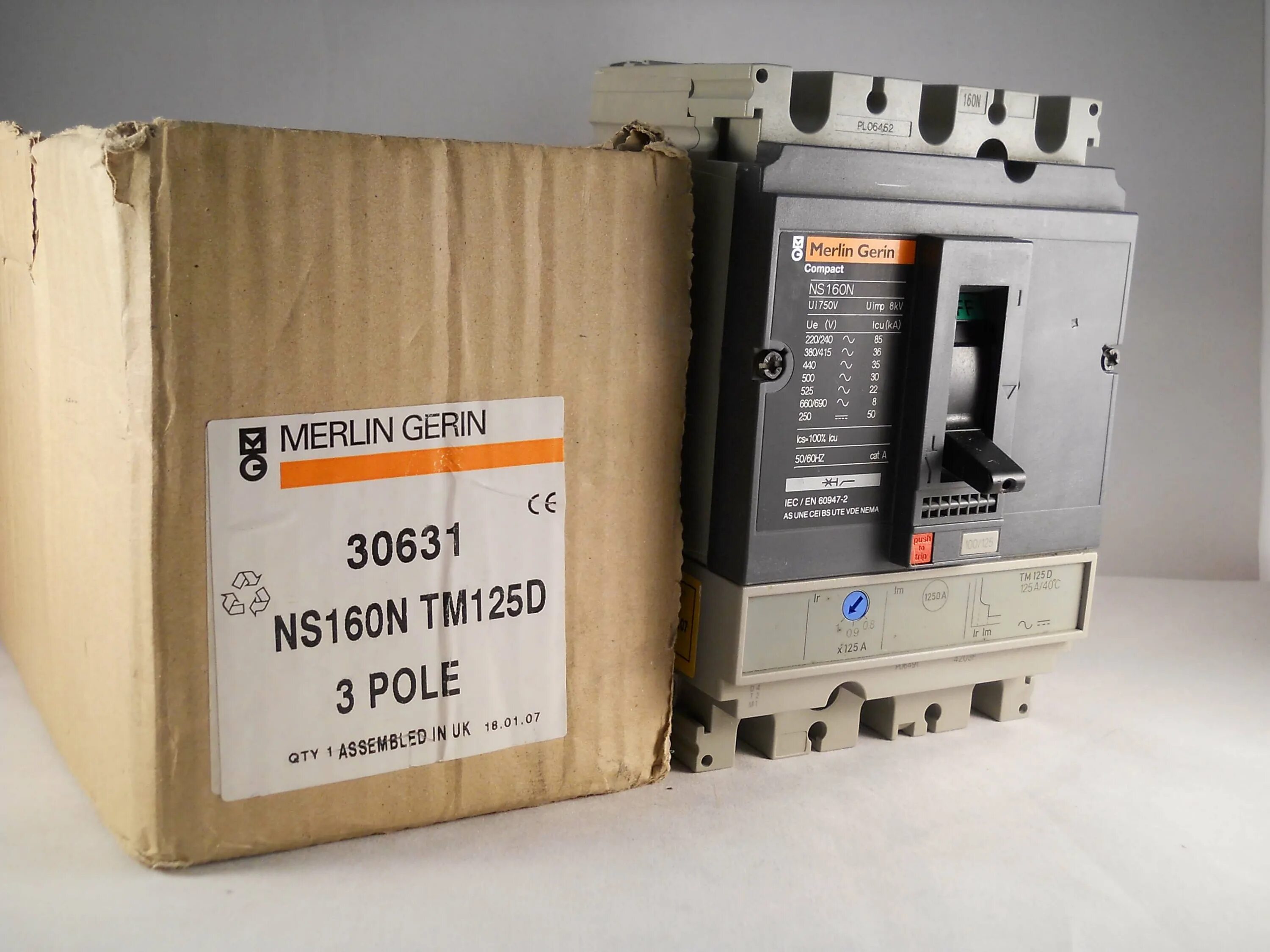 Merlin Gerin ns160n. Merlin Gerin Compact ns630n. Merlin Gerin ng125n 100а. Merlin Gerin tm250d/. Компакт 125