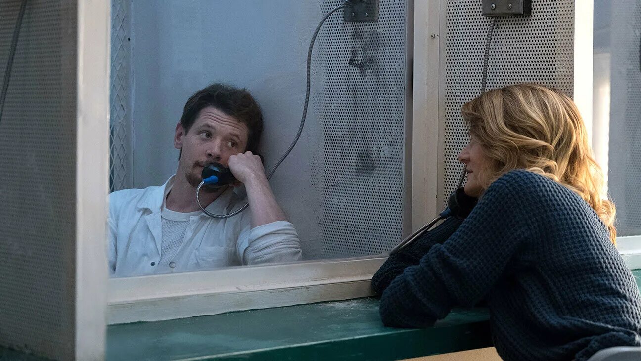 бегущий в лабиринте сюжет кратко. бегущий по лабиринту джеймс дэшнер книга. испытание огнем фильм 2018 кадры. испытание огнем (2019). бегущий в лабиринте господство мысли дэшнер.