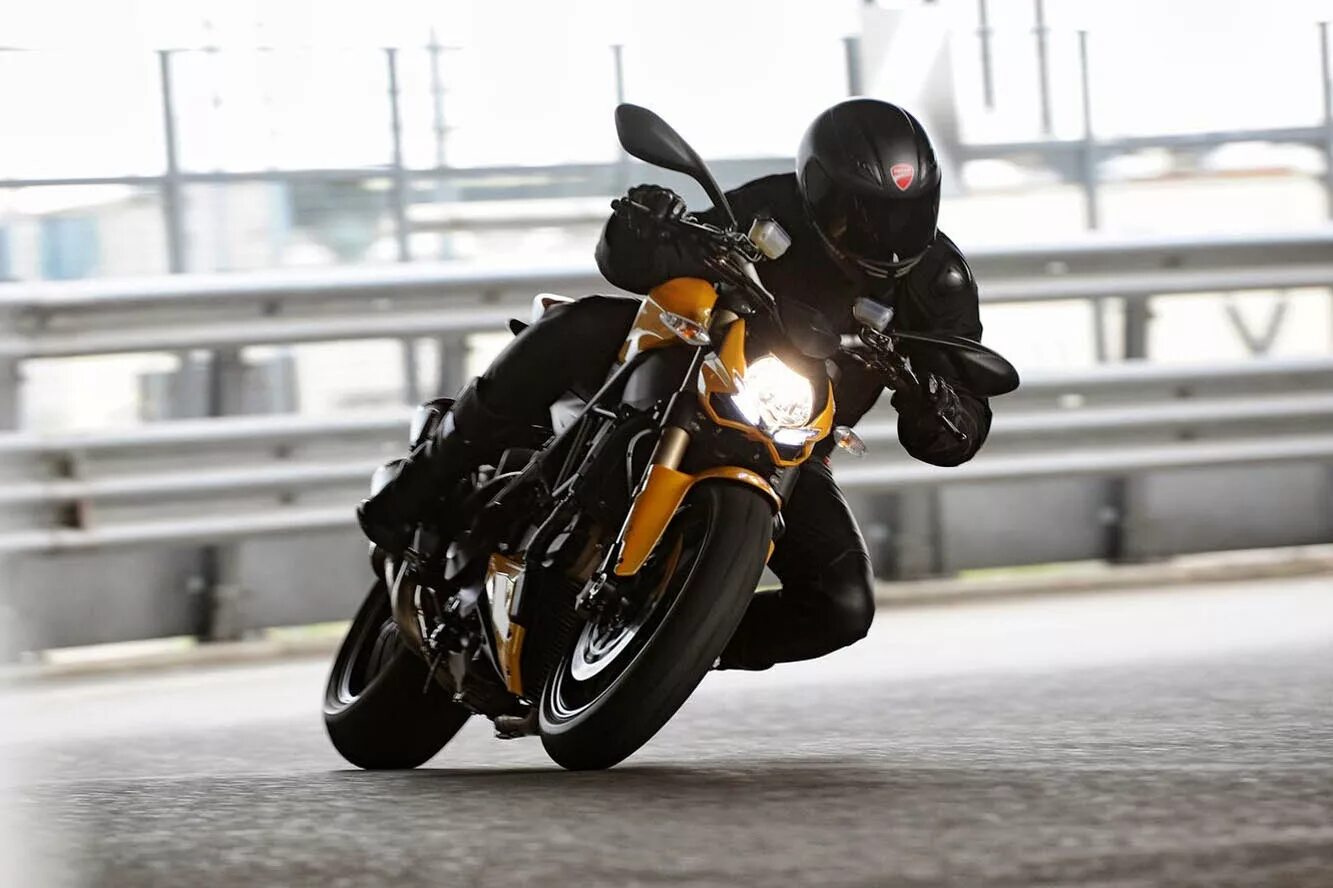 Kawasaki vulcan s 2021. кавасаки вулкан s 2021. Yamaha mt10 2021. Suzuki gsr 600 custom. мото обзоры видео.