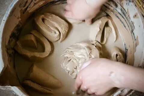Глина и вода