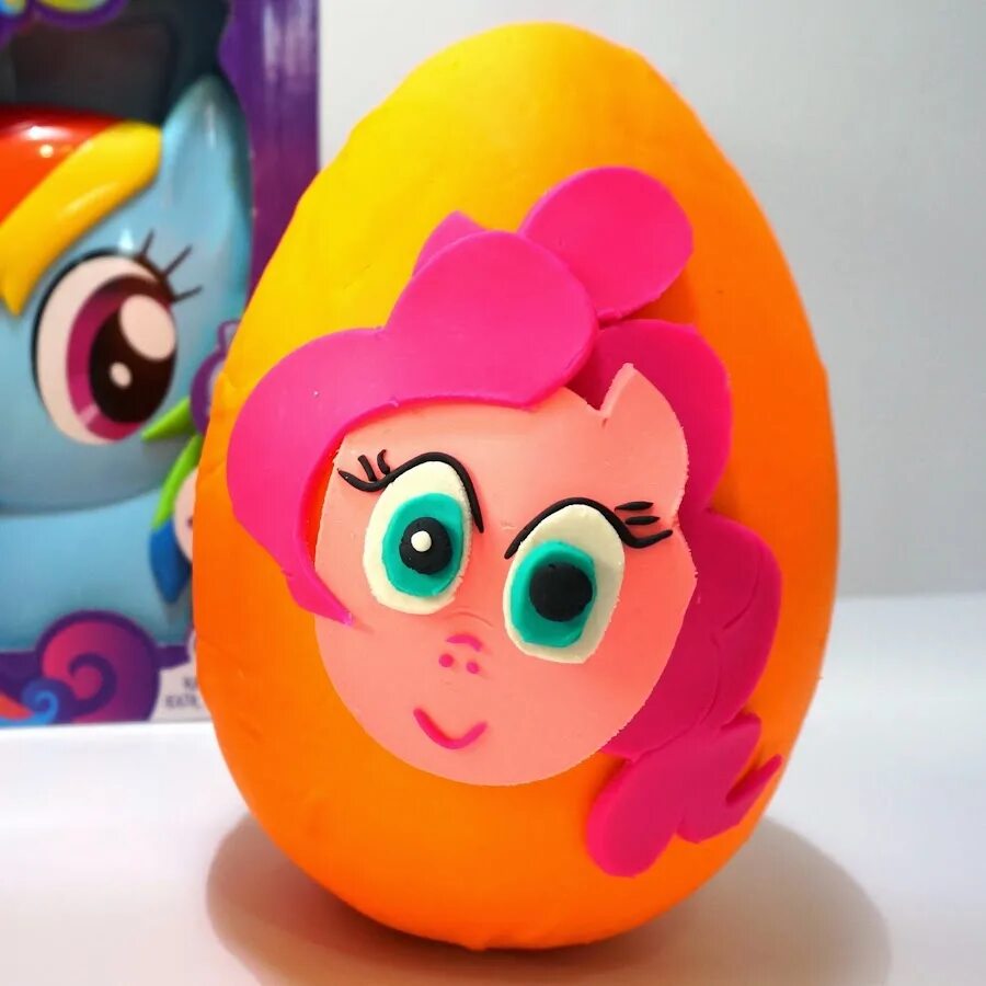 Egg toys. Игрушка яйцо Куку Quaps.