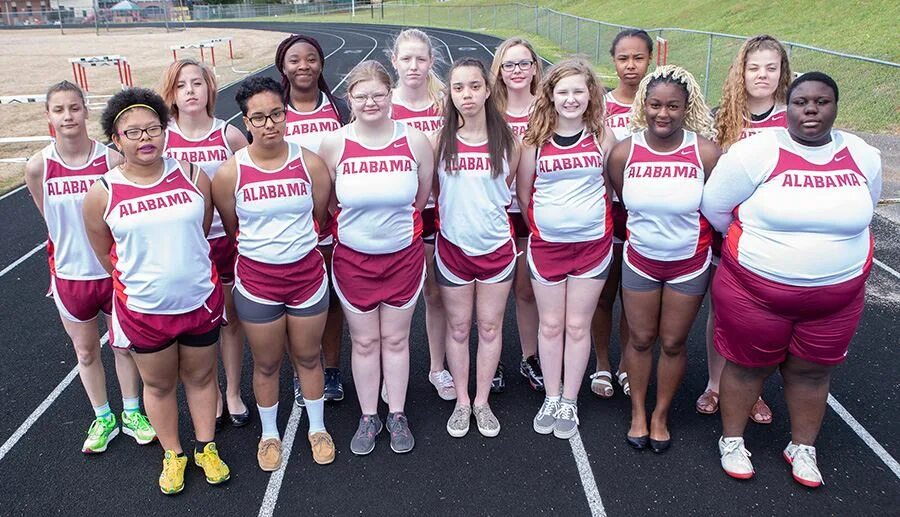 School girls track team. Track girls. Новинки зарубежной музыки 2021. School girls track team. Школьницы атлетика.