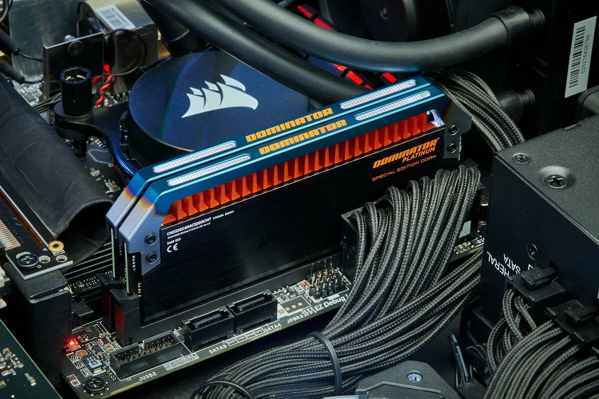 Corsair Dominator Platinum ddr4. Corsair Dominator ddr4. Corsair Dominator Special Edition ddr4. Corsair Dominator Platinum Special Edition. Corsair dominator platinum ddr5