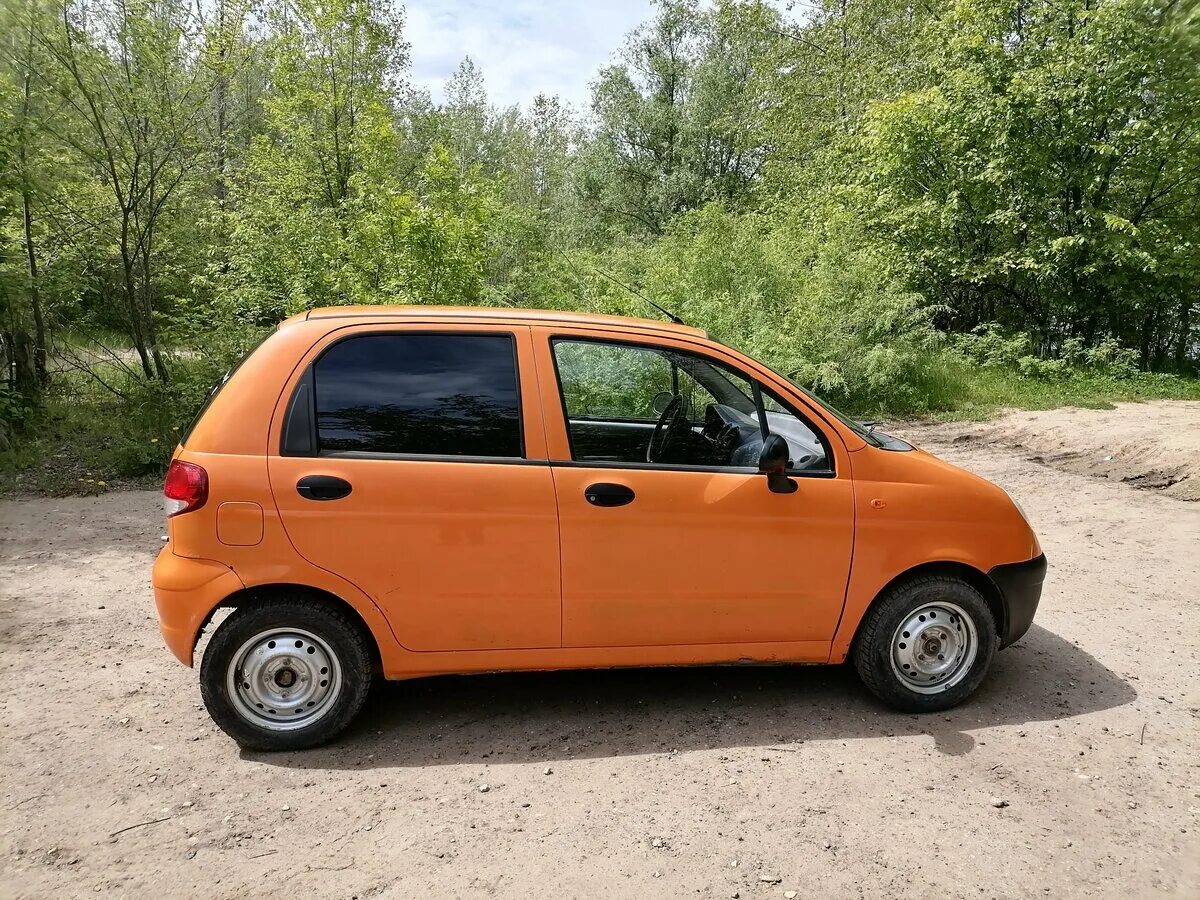 Дэу купить саратов. Daewoo Matiz 2012. Оранжевый Матиз. Дэу Матиз оранжевый. Некст Матиз оранжевый.