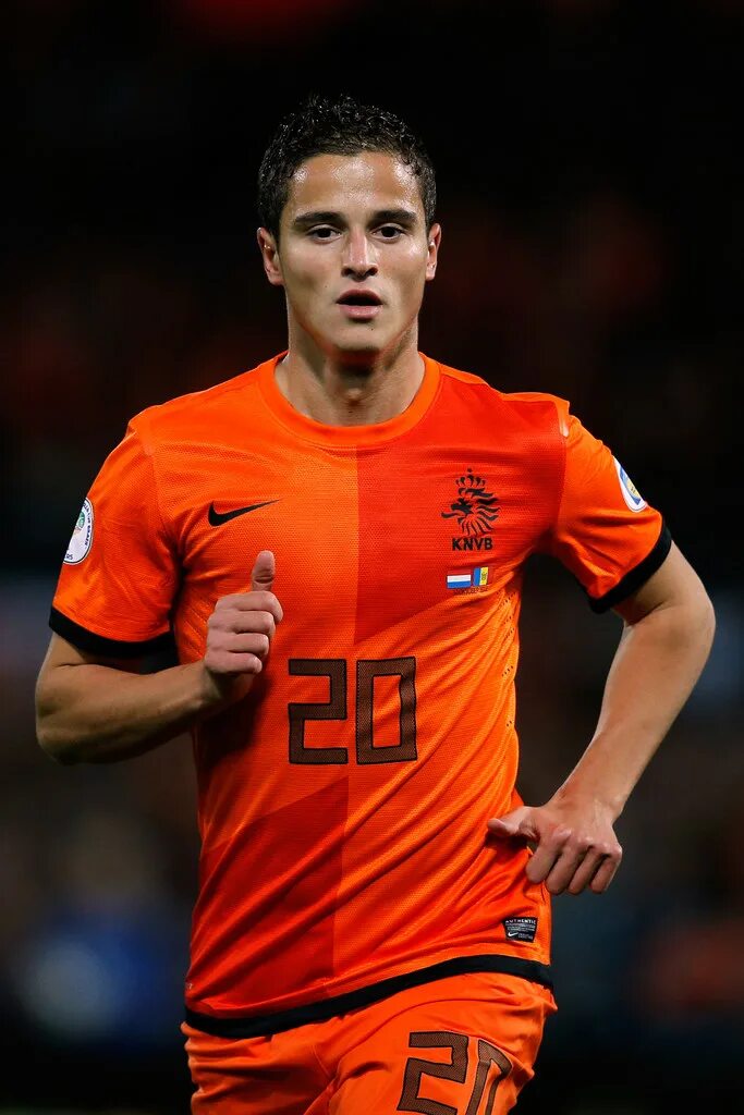 Аффелай. Afellay футболист. Afellay футболист. Afellay футболист. Афеллай ибрахим.