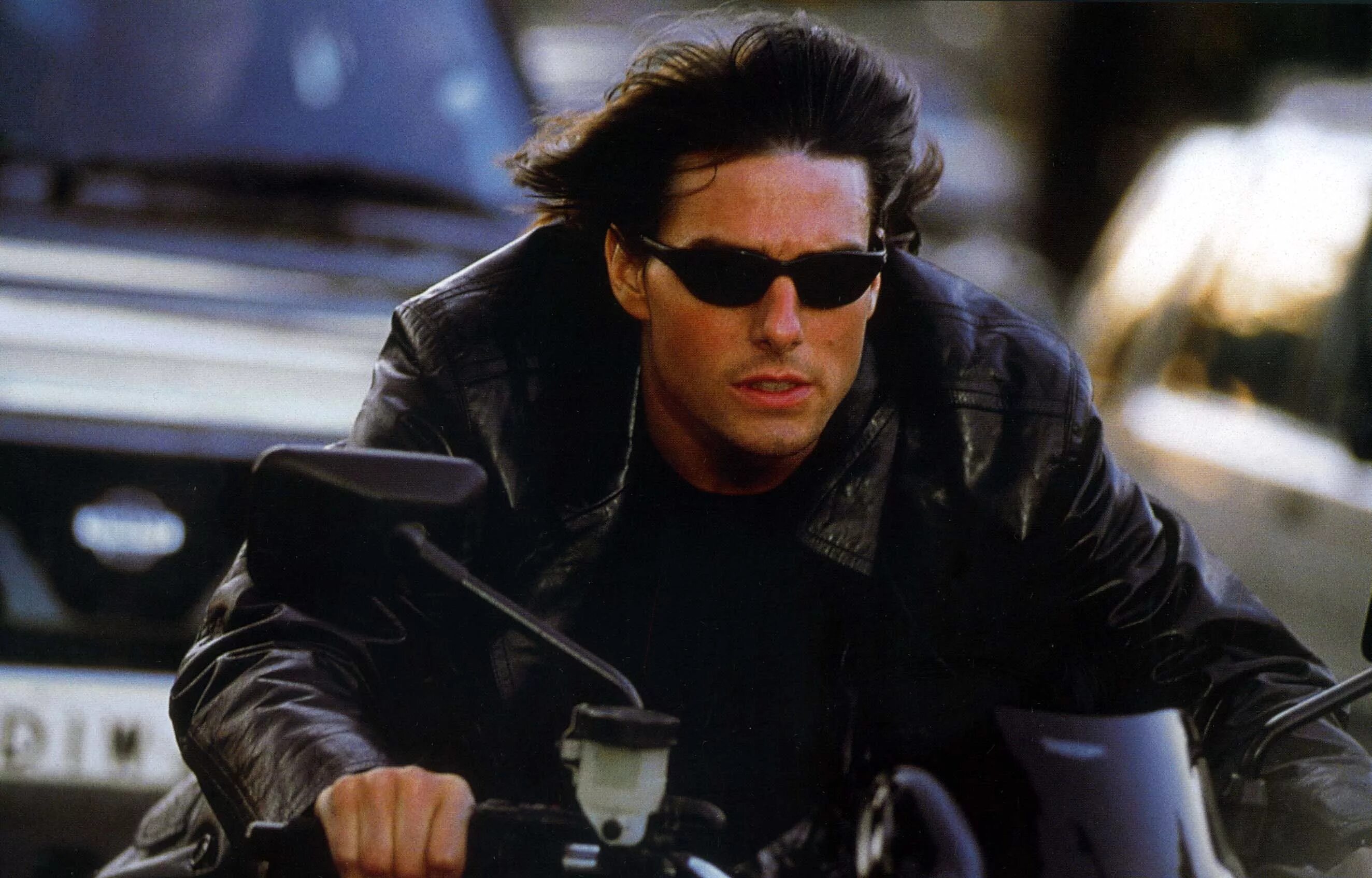 Том круз 2000. Том круз 2. Энтони хопкинс миссия невыполнима 2. Миссия невыполнима 2 итан хант. Итан хант.