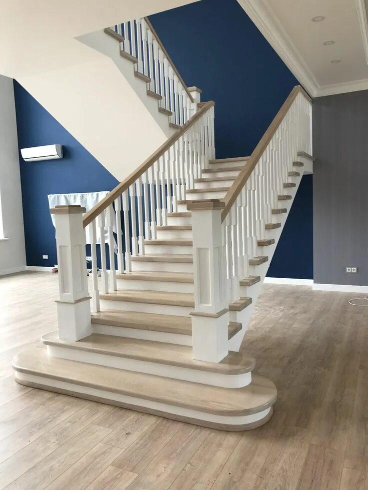 CustomWorks Contracting, LLC traditional staircase