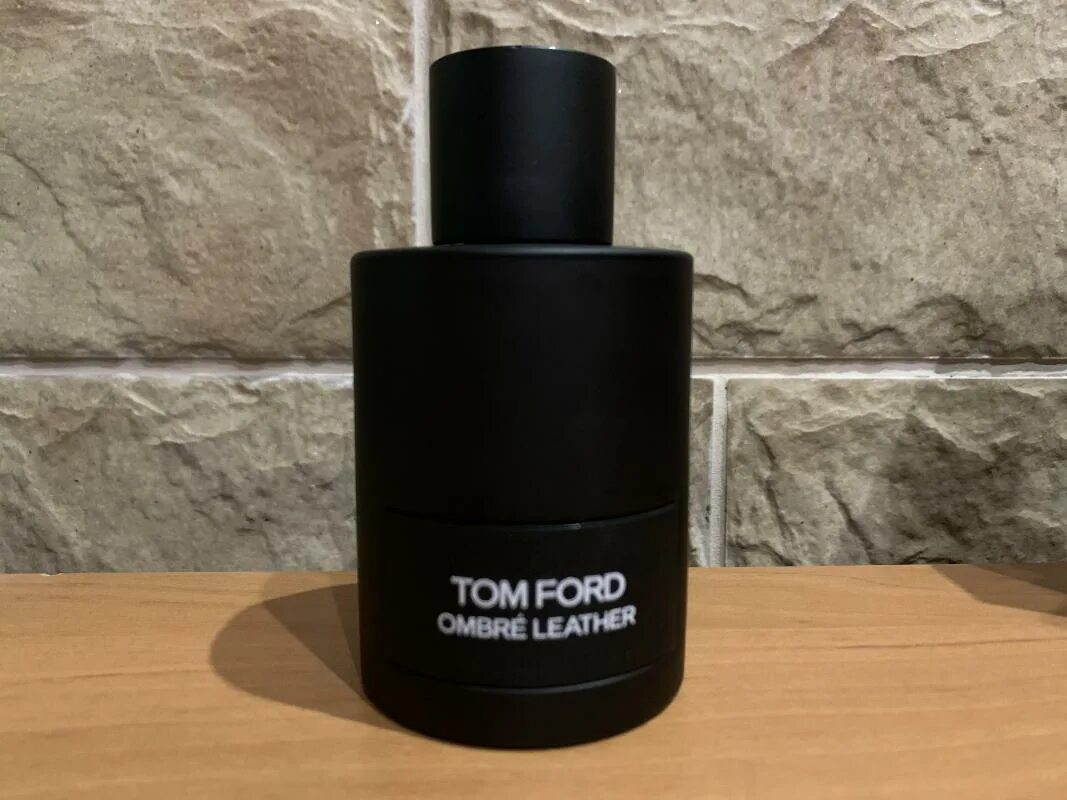 Том форд амбре. Tom Ford Amber Leather. Ombré Leather (2018) Tom Ford. Tom Ford Ombre Leather. Мужской Парфюм Tom Ford Ombre Leather.